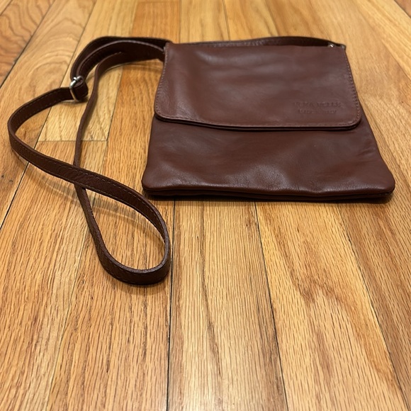 ✨ VERA PELLE ✨ Cognac Brown Leather Flap Adjustable Crossbody Bag Purse - Picture 2 of 10